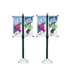 Accessoire Lemax (H10 cm) Lot de 2 poteaux avec bannières Ski Vail