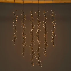 Cascade lumineuse 1 m 600 Micro LED câble noir 6 descentes Blanc chaud