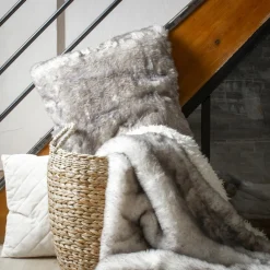 Coussin carré fausse fourrure (50 x 50 cm) Manaslu Gris