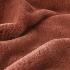 Coussin carré fausse fourrure (45 x 45 cm) Finn Terracotta