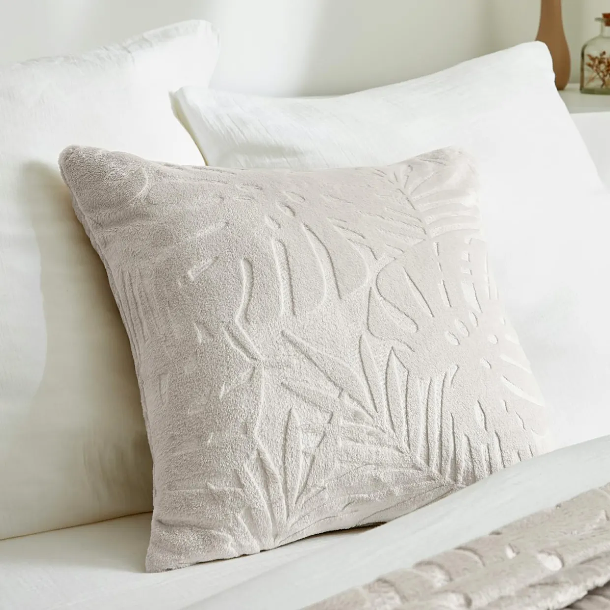 Coussin carré flanelle (45 x 45 cm) Flore Ecru