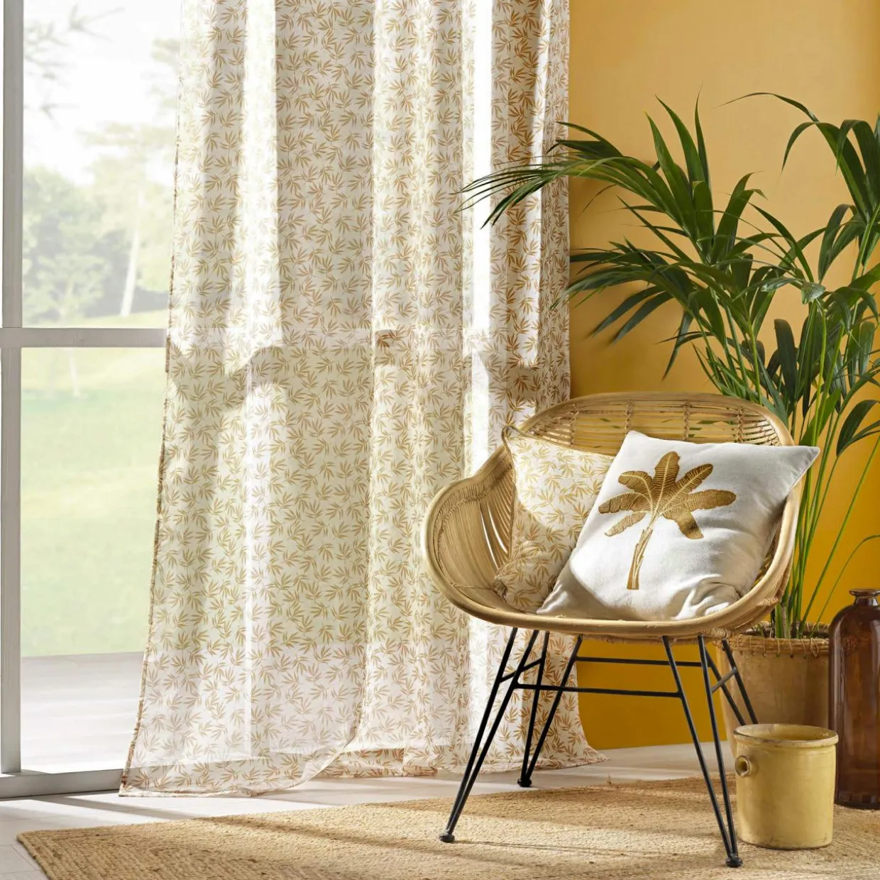 Coussin carré pompons (45 x 45 cm) Théa Marron