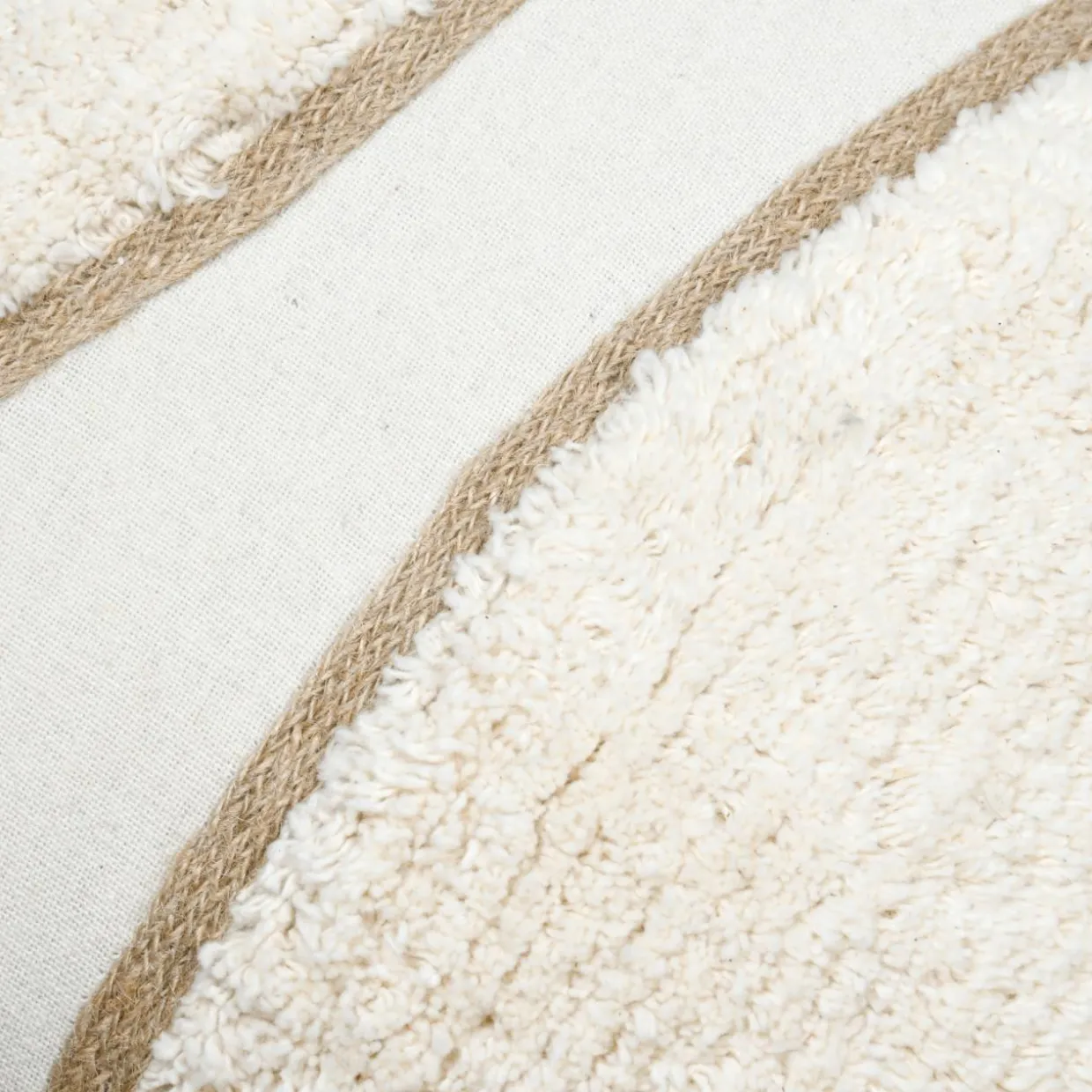 Coussin carré tufté (45 x 45 cm) Blokken Ecru