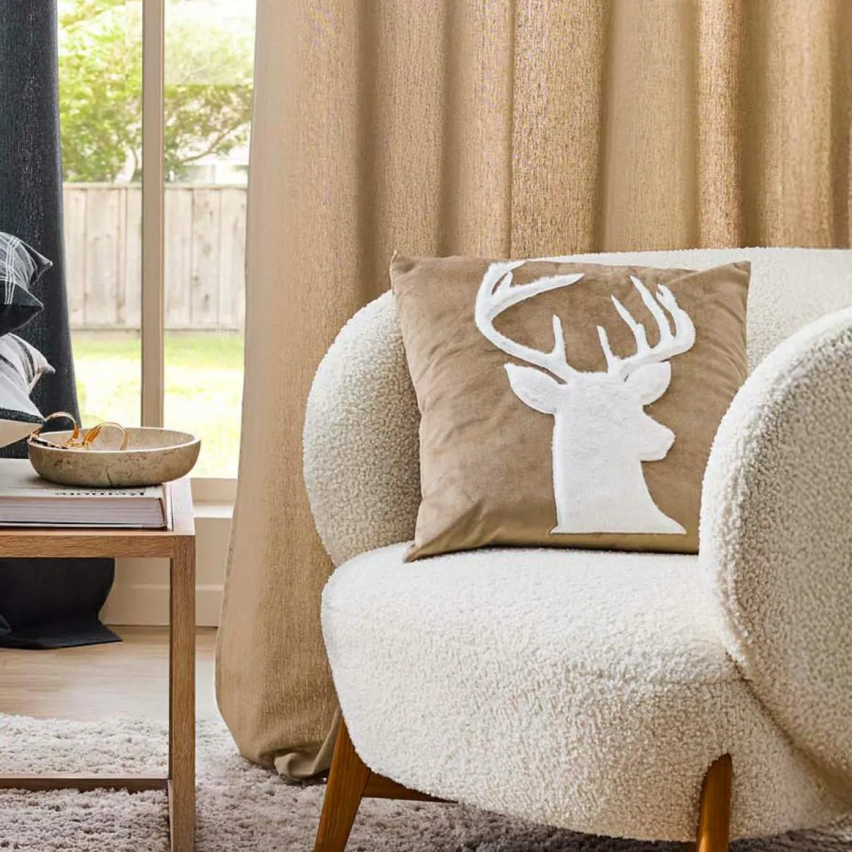 Coussin carré velours (45 x 45 cm) Vik Beige sable