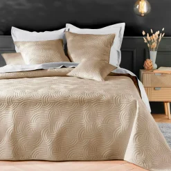 Couvre-lit matelassé et deux taies d'oreiller (240 x 260 cm) Solange Beige