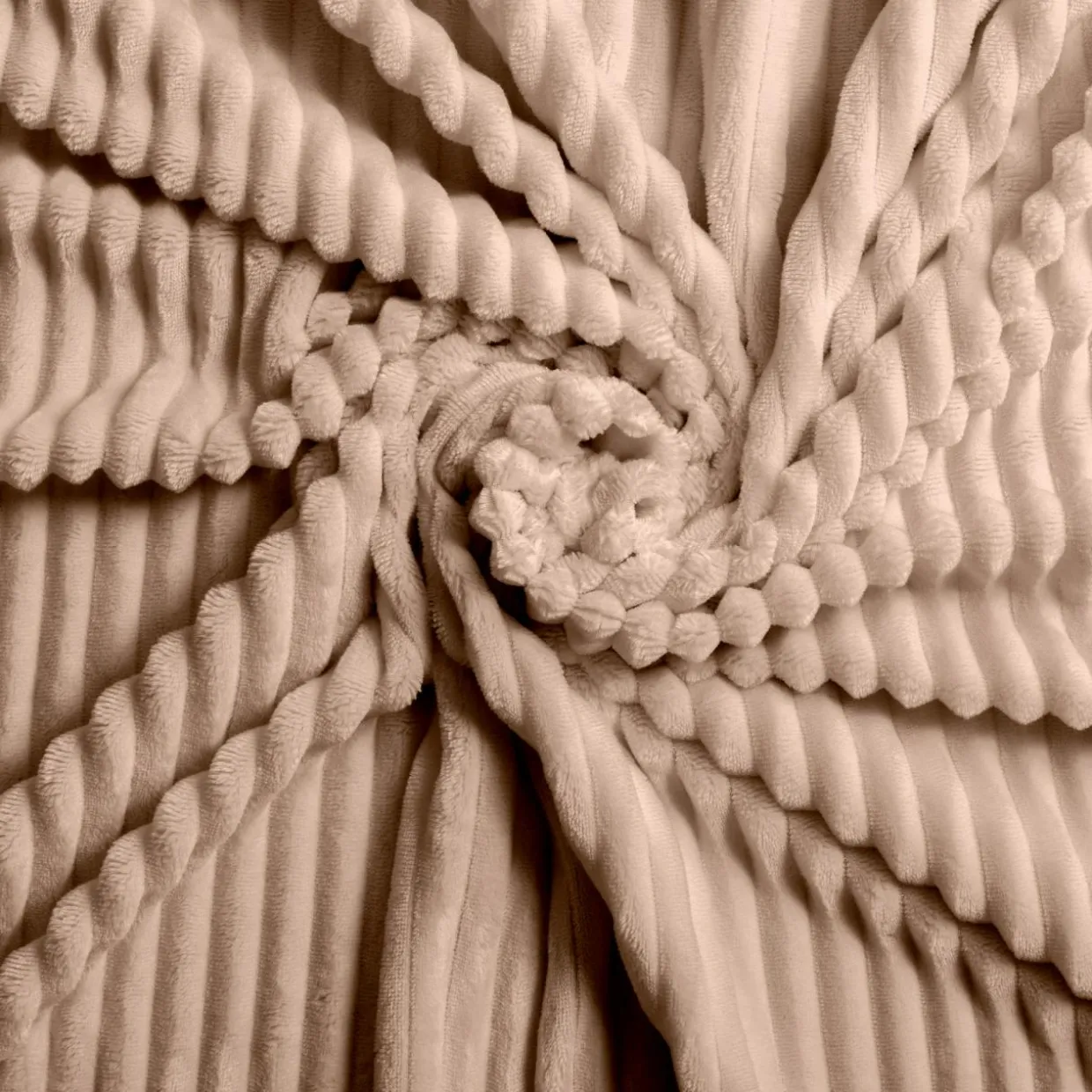 Housse de couette et deux taies d'oreiller flanelle (240 x 220 cm) Veloutea Beige sable