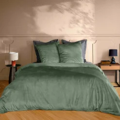 Housse de couette et deux taies d'oreiller velours (240 x 220 cm) Velina Vert cèdre