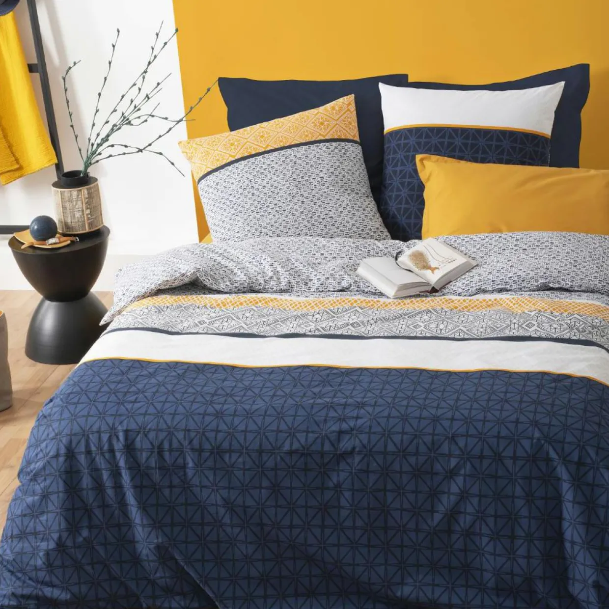 Housse de couette et deux taies coton (240 x 220 cm) Ray Etni Bleue