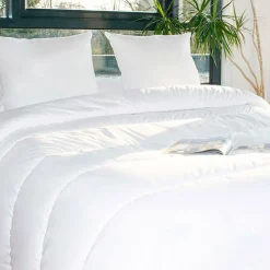 Lot Couette chaude anti-acariens (280 x 240 cm) + 2 Oreillers (60 x 60 cm) Comète Blanche
