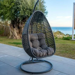 Loveuse suspendue en résine tressée Coral Gris anthracite