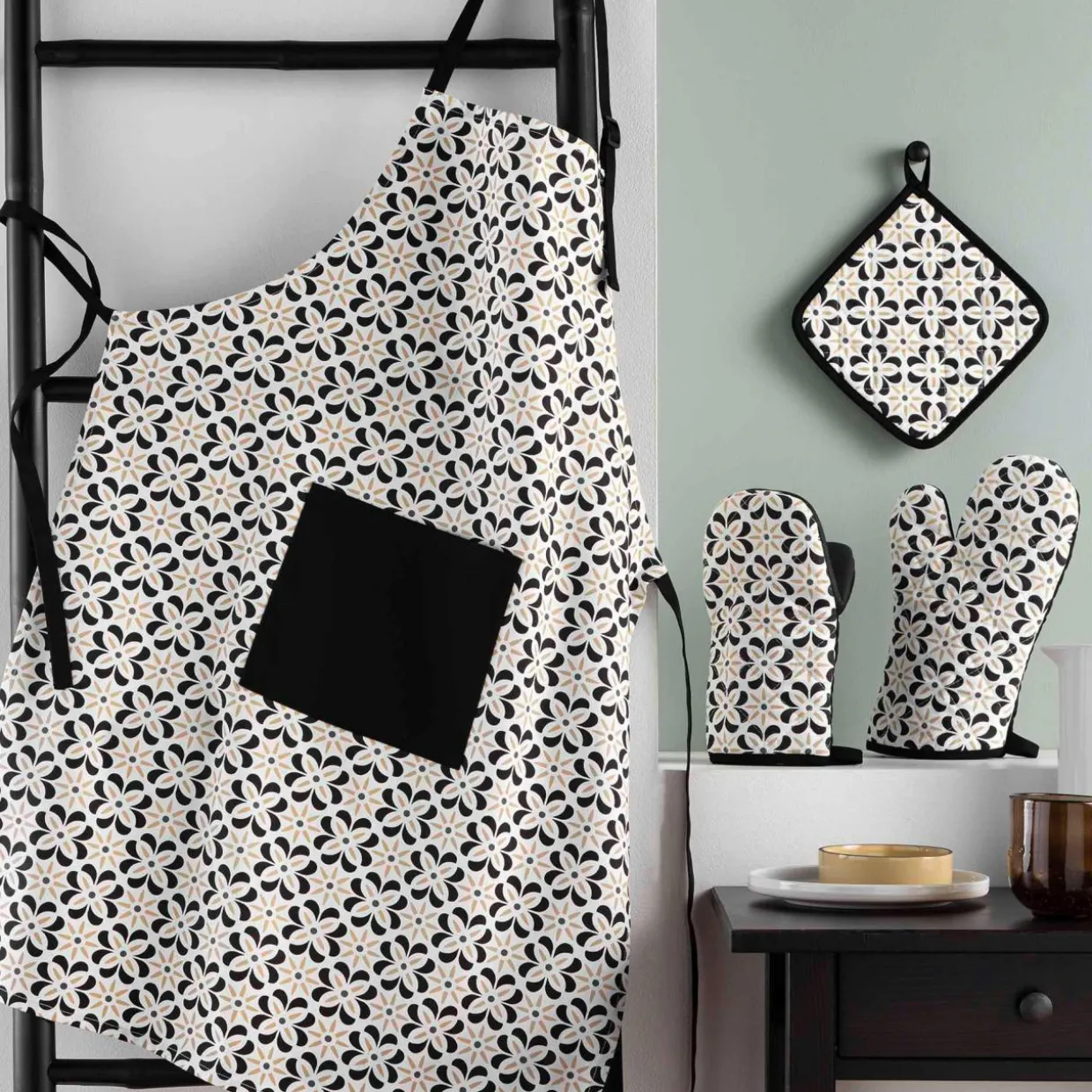 Manique en coton (19 x 19 cm) Solaris Noire