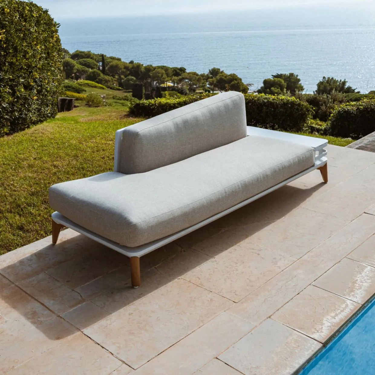Méridienne de jardin en aluminium Monte Carlo Blanc et taupe