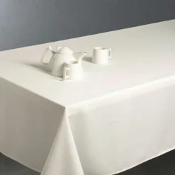 Nappe rectangulaire anti tache (140 x 240 cm) Lina Ivoire
