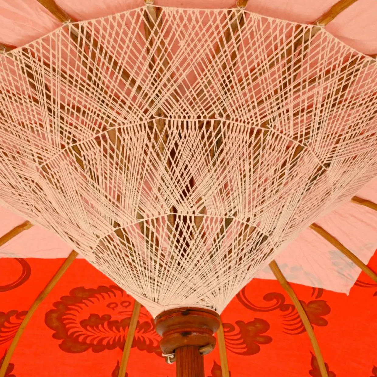 Parasol de jardin rond à franges (D2 m) Jaipur Rouge et dorure