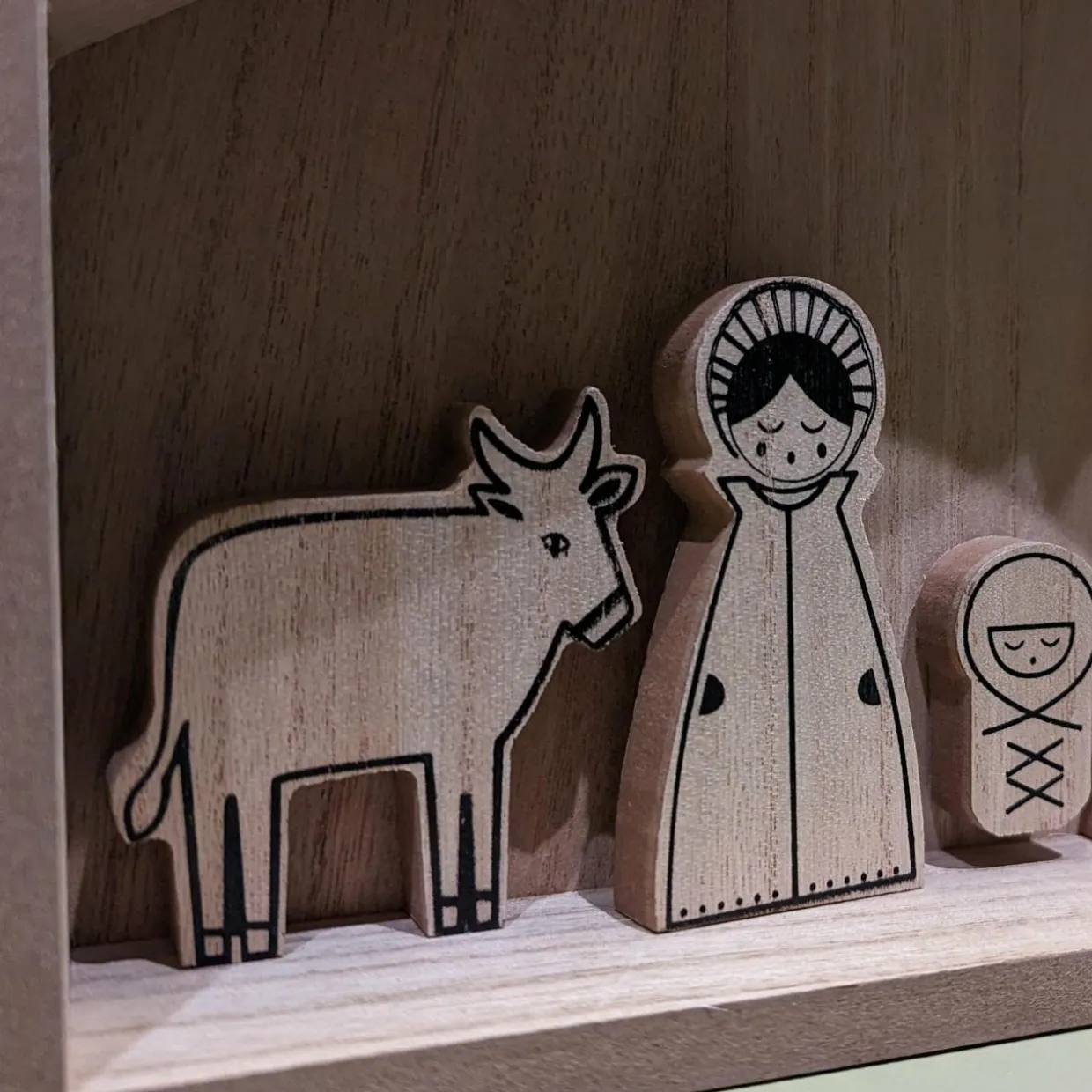 Petite crèche de Noël en bois (H27 cm) Sainte-Marceline