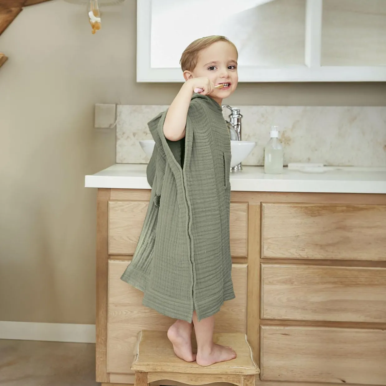 Poncho de bain enfant gaze de coton 6/10 ans Gaïa Vert romarin
