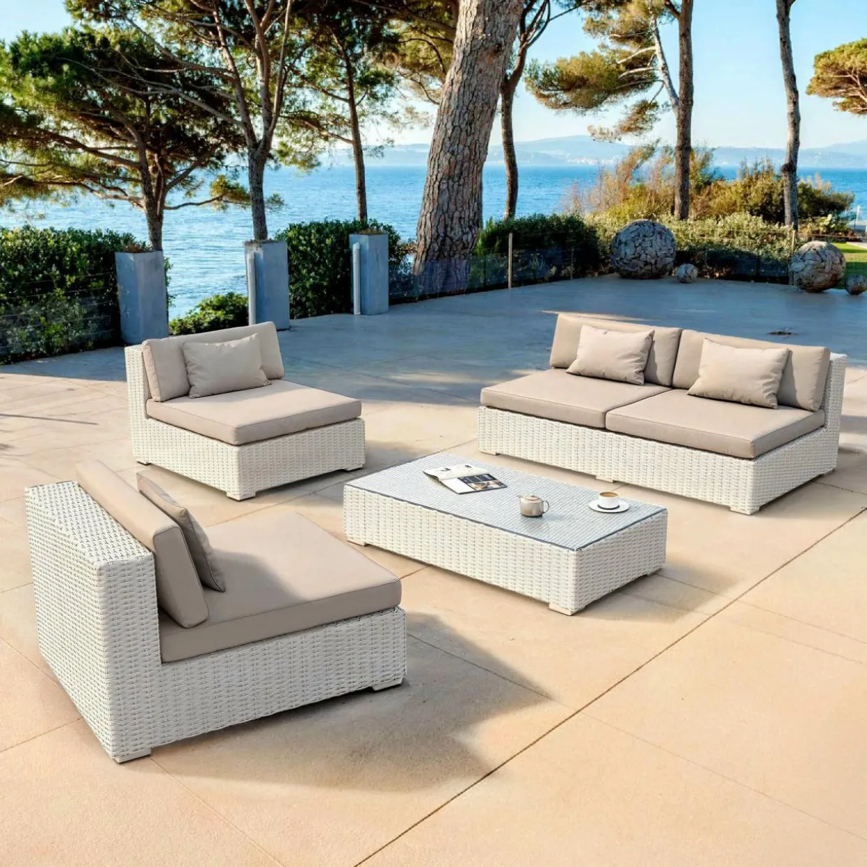 Salon de jardin en résine tressée 4 places 4 pcs Palma Blanc et taupe