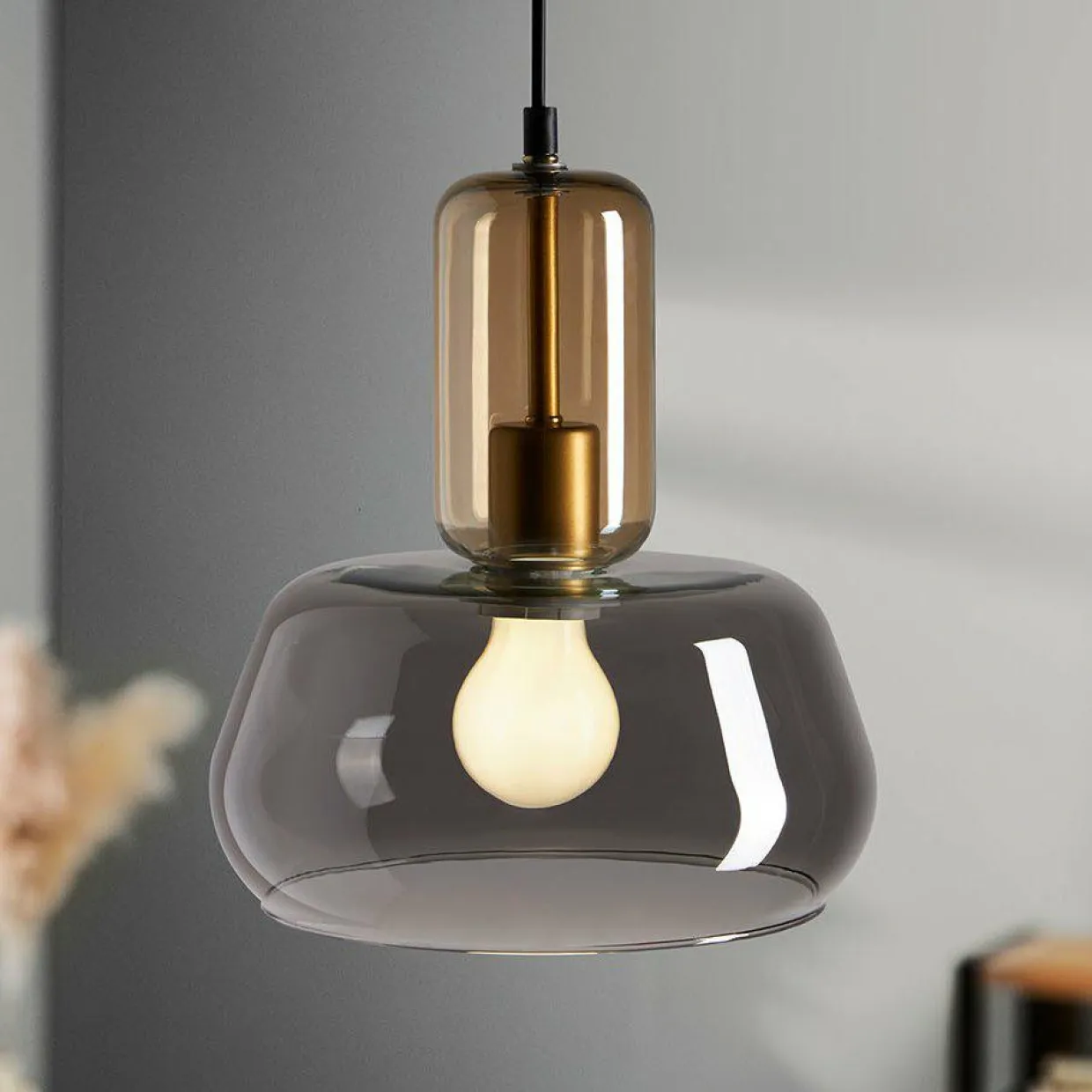 Suspension lumineuse en verre (D24 cm) Dulcia Noir