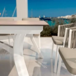 Table de jardin carré en aluminium 8 places (136 x 136 cm) Amalfi Blanc