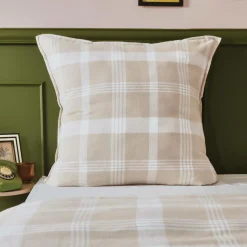 Taie d'oreiller carrée flanelle de coton (80 x 80 cm) Nina carreaux Beige