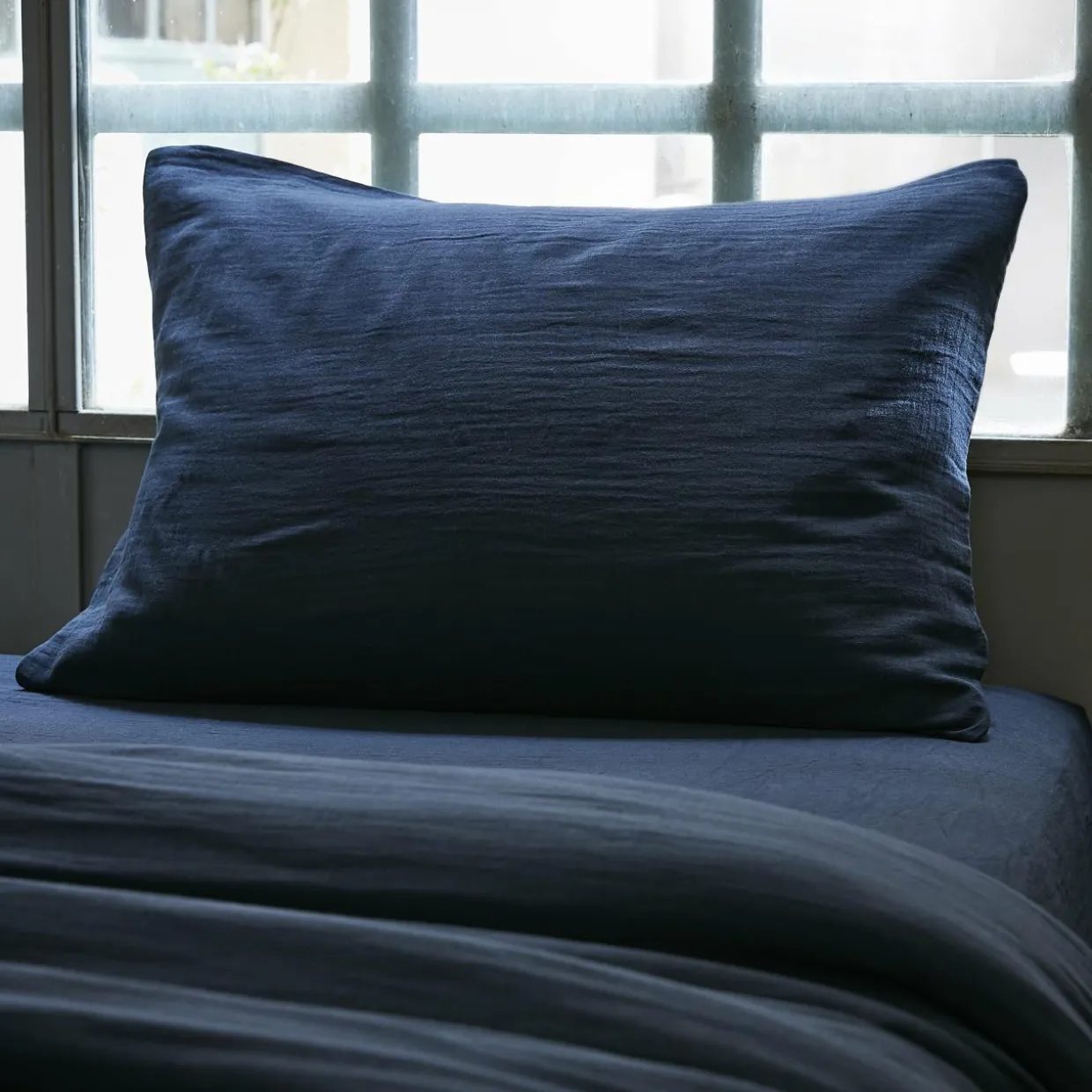 Taie d'oreiller rectangulaire gaze de coton (50 x 70 cm) Gaïa Bleu nuit