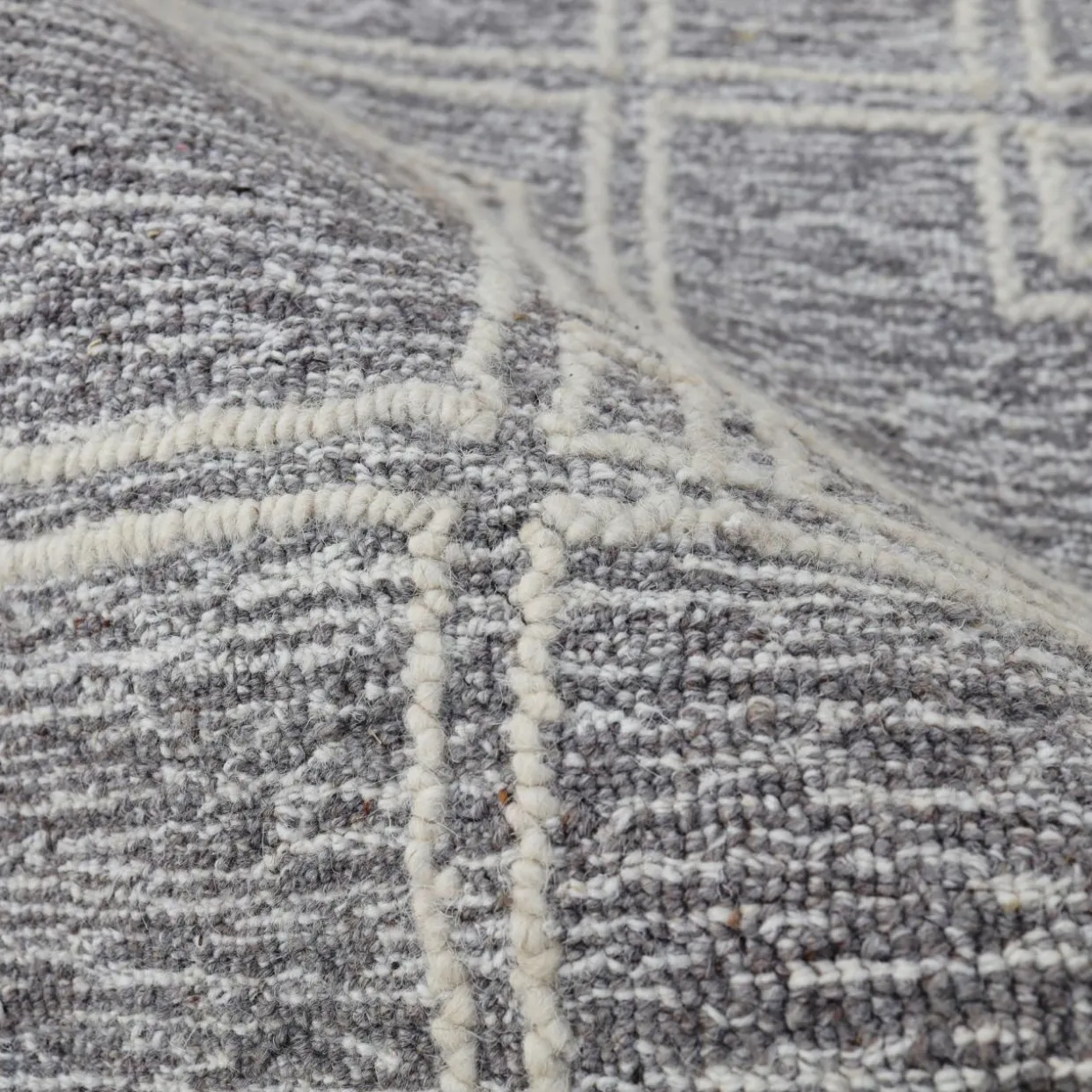 Tapis de salon rectangulaire laine tuftée (140 x 200 cm) Yutoo Gris