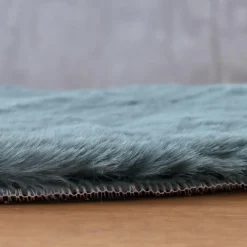 Tapis rectangulaire fausse fourrure (140 x 200 cm) Finn Bleu