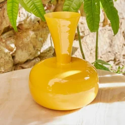 Vase en métal émaillé fait main (H23 cm) Cléa Jaune brillant
