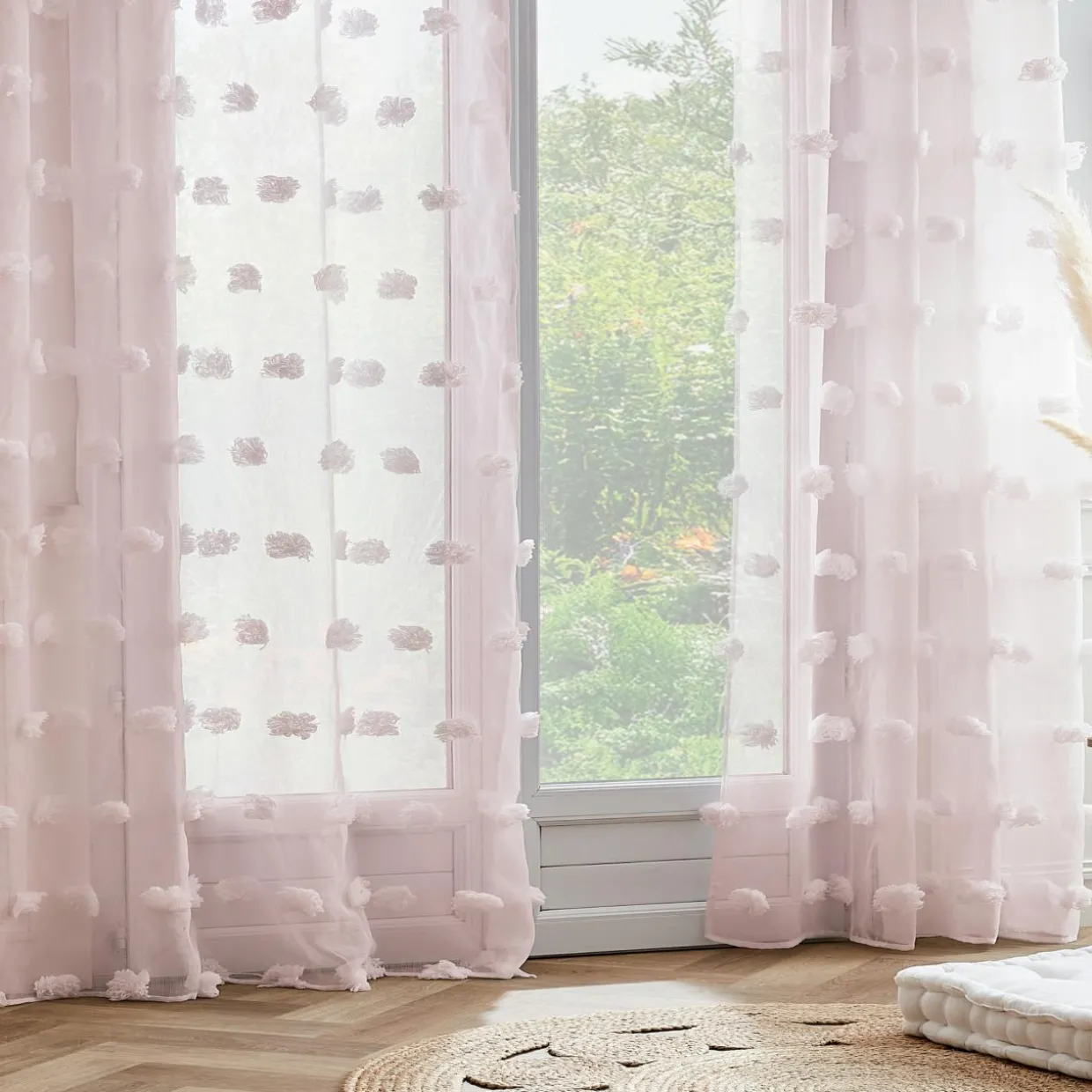 Voilage oeillets pompons (140 x 240 cm) Suzie Rose